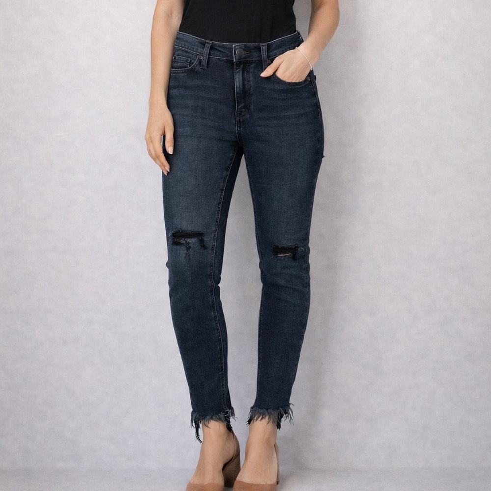 Free People Charcoal Wash Distressed Denim Skinny Jeans Size 24